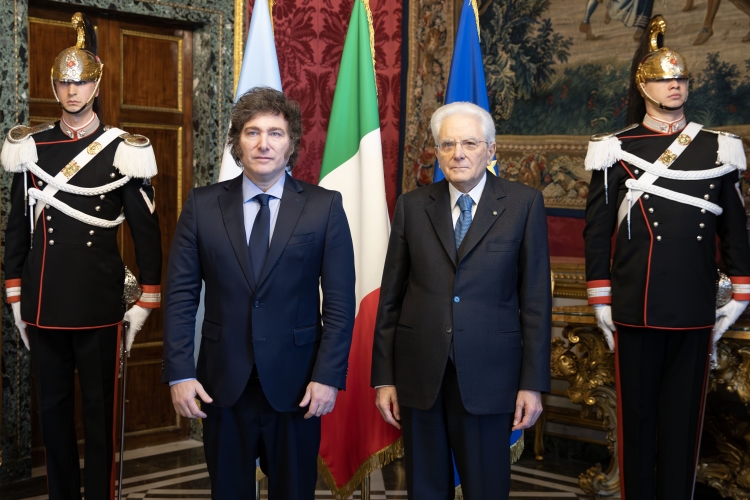 Il Presidente della Repubblica Sergio Mattarella con Javier Gerardo Milei, Presidente della Repubblica Argentina
