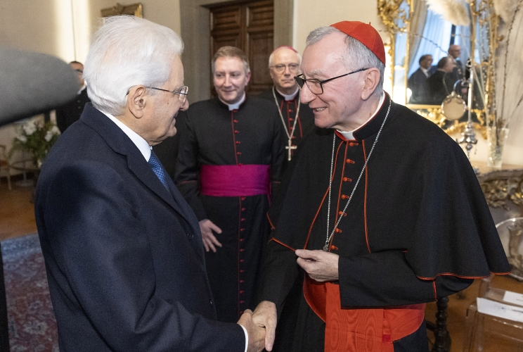 Il Presidente Sergio Mattarella con  S.Em. Rev.ma Card. Pietro Parolin, Segretario di Stato, in occasione della ricorrenza della firma dei Patti Lateranensi e dell’Accordo di Revisione del Concordato