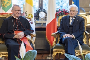 Il Presidente Sergio Mattarella con  S.Em. Rev.ma Card. Pietro Parolin, Segretario di Stato, in occasione della ricorrenza della firma dei Patti Lateranensi e dell’Accordo di Revisione del Concordato