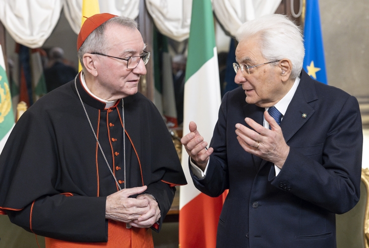Il Presidente Sergio Mattarella con  S.Em. Rev.ma Card. Pietro Parolin, Segretario di Stato, in occasione della ricorrenza della firma dei Patti Lateranensi e dell’Accordo di Revisione del Concordato