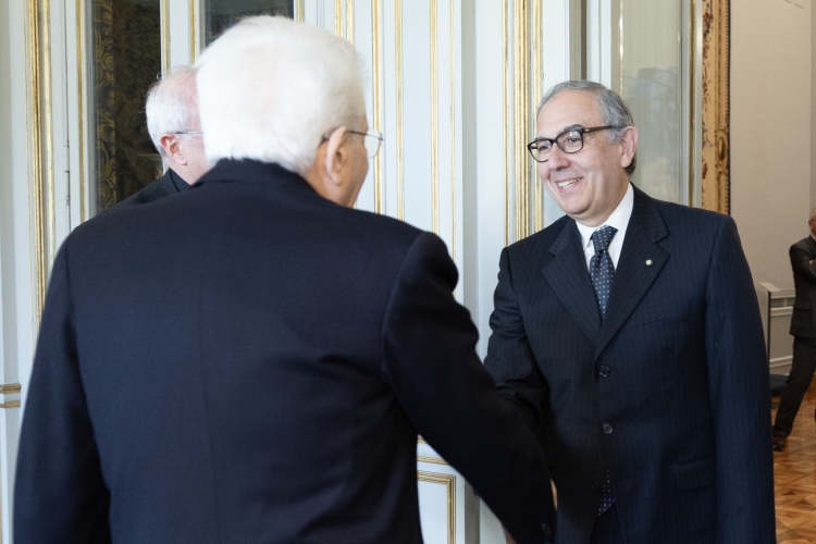 Il Presidente della Repubblica Sergio Mattarella riceve Vincenzo Morgante, Direttore di Rete e dell’informazione di TV2000 e InBluRadio,in occasione del 25° anniversario di TV2000 e RadioinBlu2000 