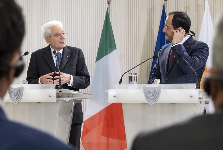 Il Presidente della Repubblica Sergio Mattarella con il Presidente della Repubblica di Cipro Nikos Christodoulides nel corso delle dichiarazioni alla stampa