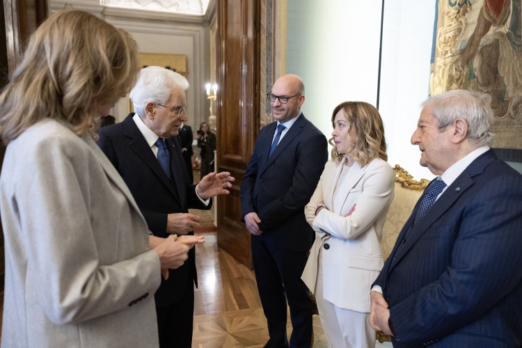 Il Presidente della Repubblica Sergio Mattarella e la Sig.ra Laura con Lorenzo Fontana, Presidente della Camera dei Deputati, Giorgia Meloni, Presidente del Consiglio dei Ministri, Augusto Antonio Barbera, Presidente della Corte 
costituzionale ,in occasione della celebrazione della “Giornata Internazionale della Donna”
