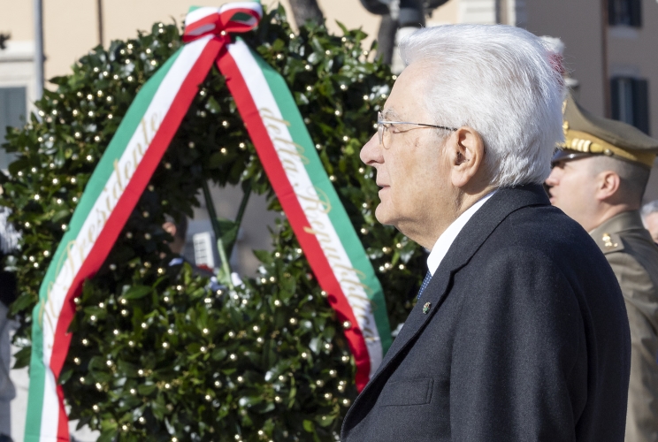 Il Presidente Sergio Mattarella in occasione della deposizione di una corona d’alloro sulla Tomba del Milite Ignoto, nella ricorrenza della Giornata dell’Unità Nazionale