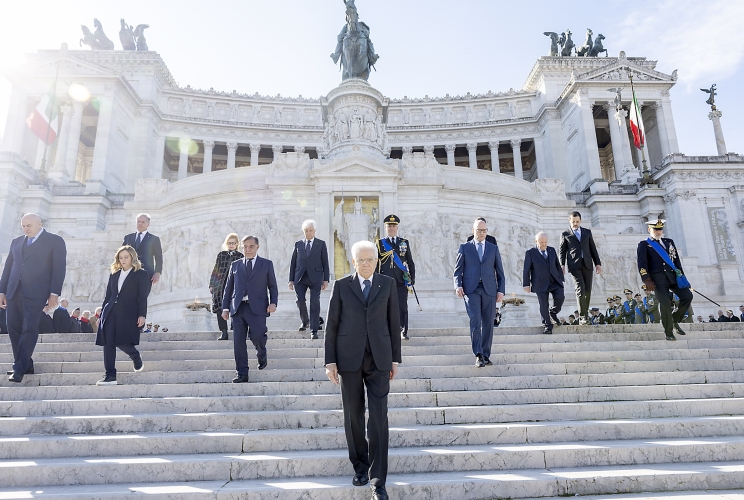 Il Presidente Sergio Mattarella in occasione della deposizione di una corona d’alloro sulla Tomba del Milite Ignoto, nella ricorrenza della Giornata dell’Unità Nazionale