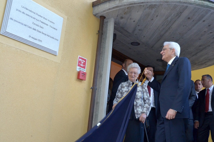 Il Presidente Sergio Mattarella scopre una targa in memoria di Corrado Belci,