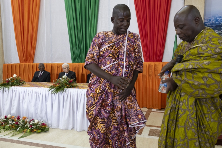Il Presidente della Repubblica Sergio Mattarella durante la cerimonia di consegna delle Chiavi del distretto di Abidjan
