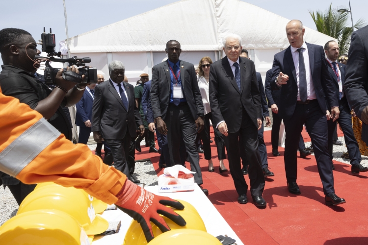 Il Presidente della Repubblica Sergio Mattarella visita la Stazione a terra del giacimento di Baleine 
