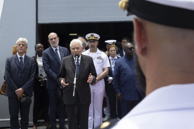 Il Presidente della Repubblica Sergio Mattarella visita Nave Bettica