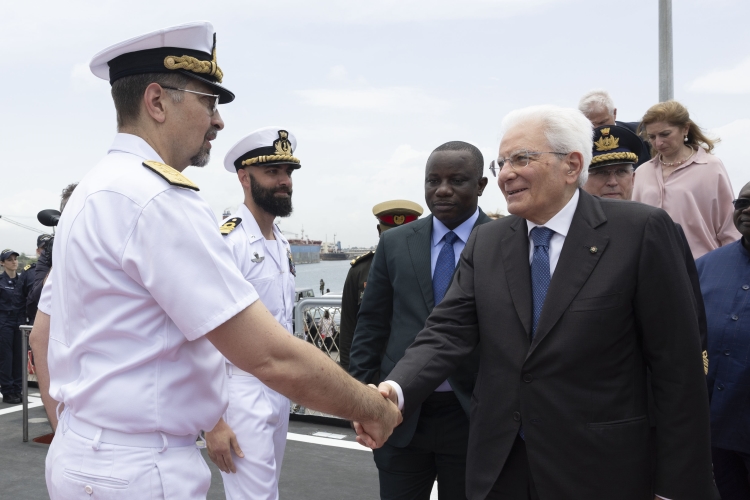 Il Presidente della Repubblica Sergio Mattarella visita Nave Bettica