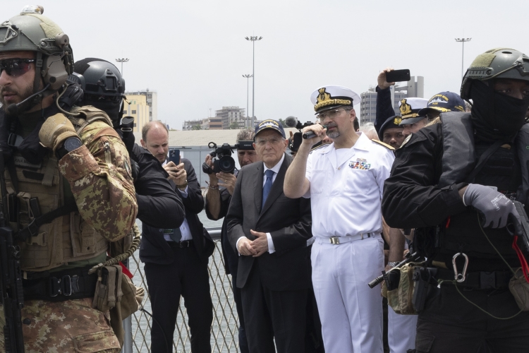 Il Presidente della Repubblica Sergio Mattarella visita Nave Bettica