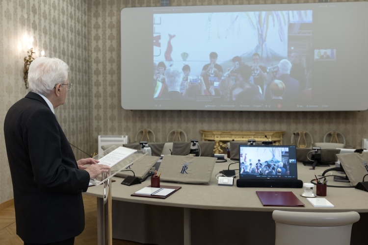 Il Presidente della Repubblica, Sergio Mattarella, in video collegamento dal Quirinale all’inaugurazione della 61ª edizione di Bologna Children’s Book Fair
