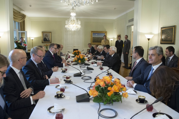 Il Presidente della Repubblica Sergio Mattarella nel corso dei colloqui con il Primo Ministro finlandese Juha Sipilä
