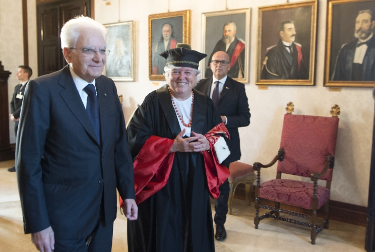 Il Presidente Sergio Mattarella con il Magnifico Rettore Maria Del Zompo 