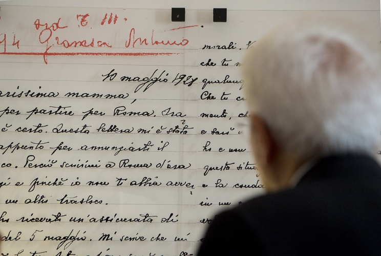 Il Presidente Sergio Mattarella nel corso della visita alla Casa Museo di Antonio Gramsci