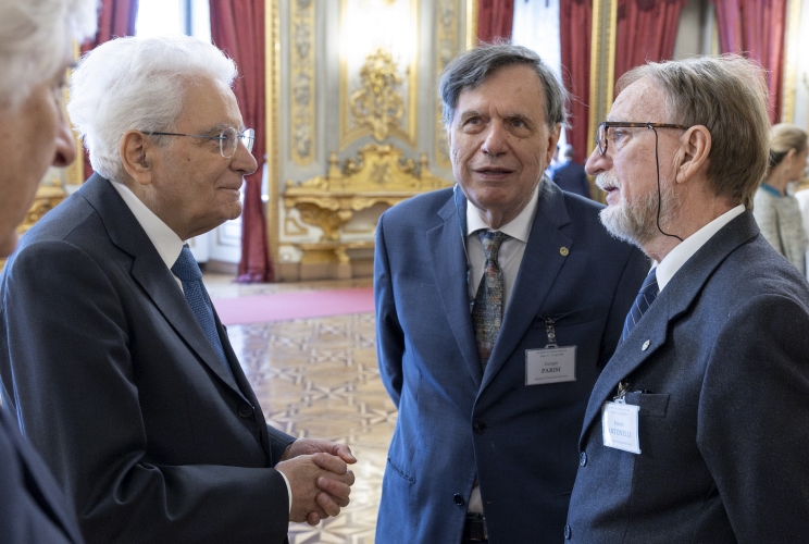 Il Presidente Sergio Mattarella con il Prof. Roberto Antonelli e il Prof. Giorgio Parisi, rispettivamente Presidente e Vice Presidente dell’Accademia nazionale dei Lincei , in occasione dell'incontro con i rappresentanti delle Accademie nazionali delle scienze dei Paesi del G7
