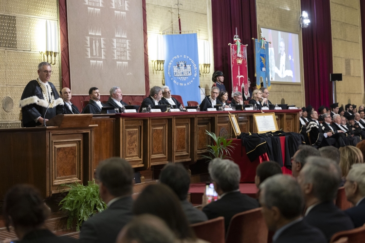 Roberto Di Lenarda, Rettore dell'università degli Studi di Trieste, in occasione della cerimonia di conferimento della Laurea magistrale Honoris causa in Giurisprudenza  al Presidente della Repubblica Sergio Mattarella e al Presidente emerito della Repubblica di Slovenia Borut Pahor
