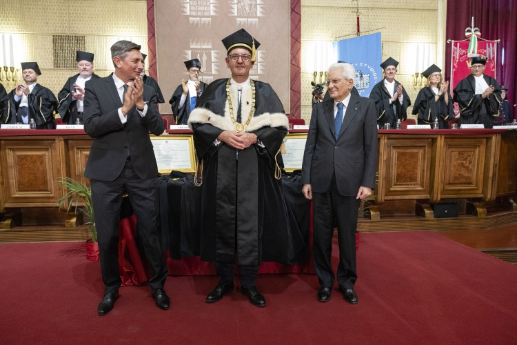 Il Presidente della Repubblica Sergio Mattarella all’ Università degli Studi di Trieste,con Borut Pahor, Presidente emerito della Repubblica di Slovenia,in occasione della cerimonia di conferimento della Laurea magistrale Honoris causa in Giurisprudenza
