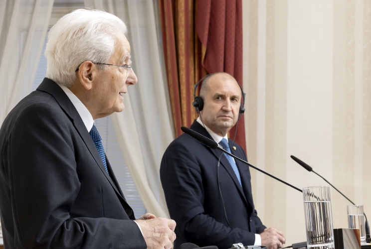 Il Presidente della Repubblica Sergio Mattarella con il Presidente della Repubblica di Bulgaria, Rumen Radev, nel corso delle dichiarazioni alla stampa