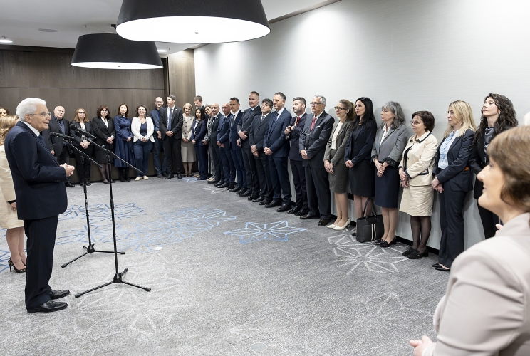 Il Presidente della Repubblica Sergio Mattarella in occasione dell'incontro con il personale dell'Ambasciata a Sofia