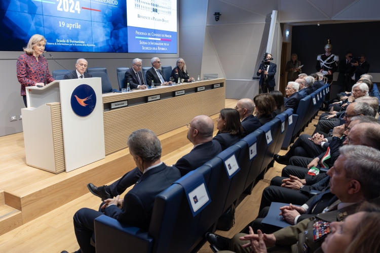 Il Presidente della Repubblica Sergio Mattarella all'inaugurazione dell'anno accademico 2024 della Scuola di formazione del Sistema di informazione per la sicurezza della Repubblica
