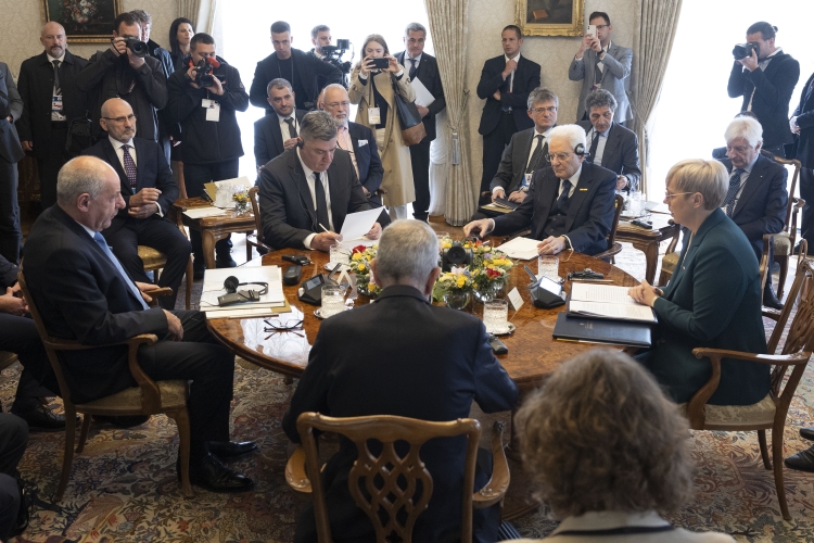 Il Presidente della Repubblica Sergio Mattarella in occasione della cerimonia del ventennale dell'adesione slovena all'Unione Europea
