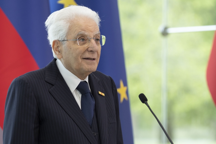 Il Presidente della Repubblica Sergio Mattarella, nel corso delle dichiarazioni alla stampa, in occasione della cerimonia del ventennale dell'adesione slovena all'Unione Europea
