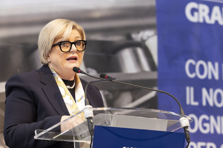 L'intervento di Marina Elvira Calderone, Ministro del Lavoro e delle Politiche Sociali, nello stabilimento Granarolo di Castrovillari  in occasione della visita al sistema agroalimentare del distretto del cosentino per le celebrazione della Festa del Lavoro 
