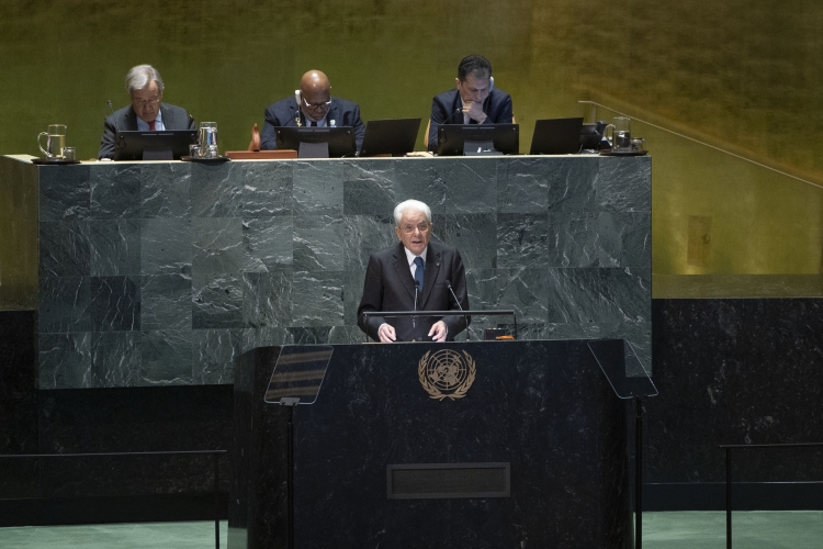 Il Presidente della Repubblica Sergio Mattarella durante la sua allocuzione dal titolo “Italia, Nazioni Unite e multilateralismo per affrontare le sfide comuni” all'Assemblea Generale delle Nazioni Unite
