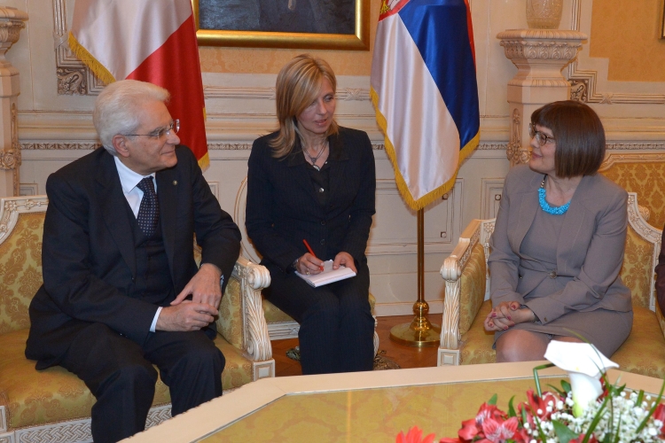 Il Presidente Sergio Mattarella con il Presidente dell'Assemblea Nazionale Maja Gojkovic