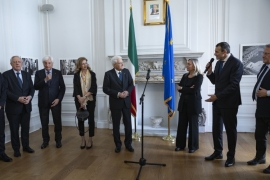 Il Presidente della Repubblica Sergio Mattarella incontra il personale del Consolato Generale, dell’Istituto Italiano di Cultura e dell’Agenzia per la Promozione all’estero e l’internazionalizzazione delle imprese 

