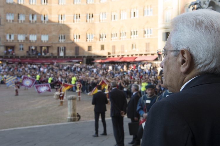 Il Presidente Sergio Mattarella in Piazza del Campo