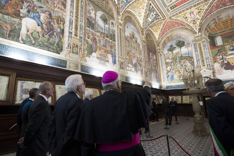 Il Presidente della Repubblica Sergio Mattarella visita il Duomo