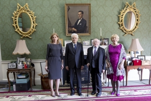 Il Presidente della Repubblica Sergio Mattarella e la Sig.ra Laura con Michael Daniel Higgins, Presidente d'Irlanda e consorte