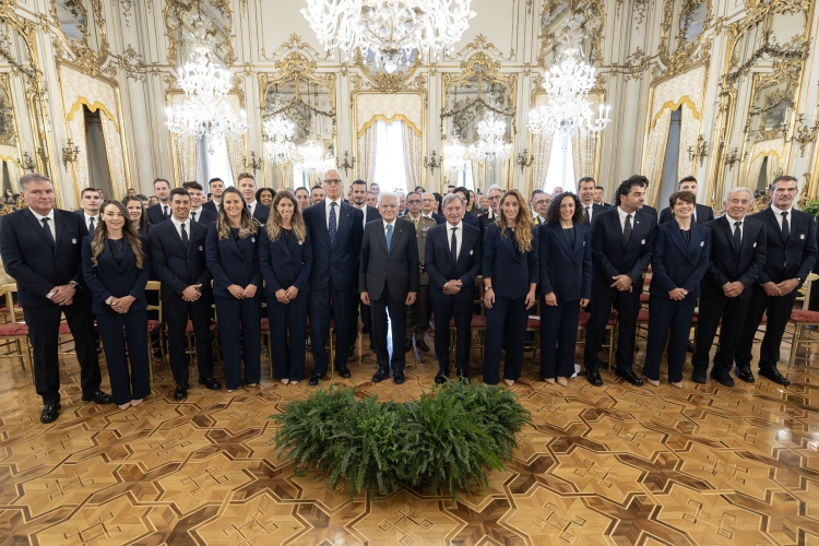 Il Presidente Sergio Mattarella in occasione dell'incontro con una delegazione della Federazione Italiana Sport Invernali
