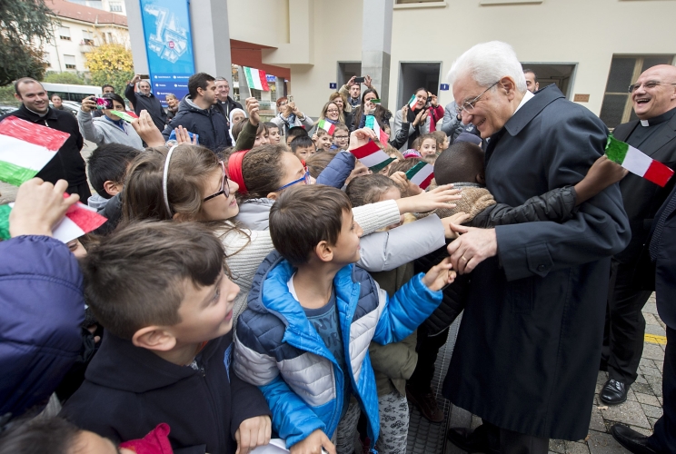 Il Presidente Sergio Mattarella al suo arrivo alla Piccola Casa della Divina Provvidenza 