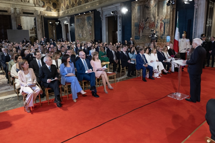 Il Presidente Sergio Mattarella rivolge il suo indirizzo di saluto in occasione del concerto eseguito dall’Orchestra Sinfonica Nazionale della Rai, diretta dal Maestro Michele Gamba, in onore del Corpo Diplomatico accreditato presso lo Stato Italiano