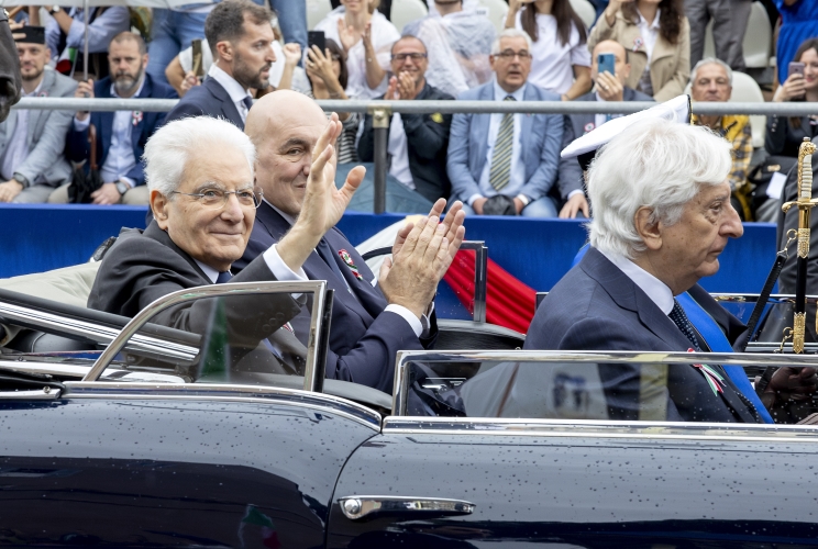 Il Presidente Sergio Mattarella alla Rivista Militare in occasione del 78° anniversario della Repubblica Italiana