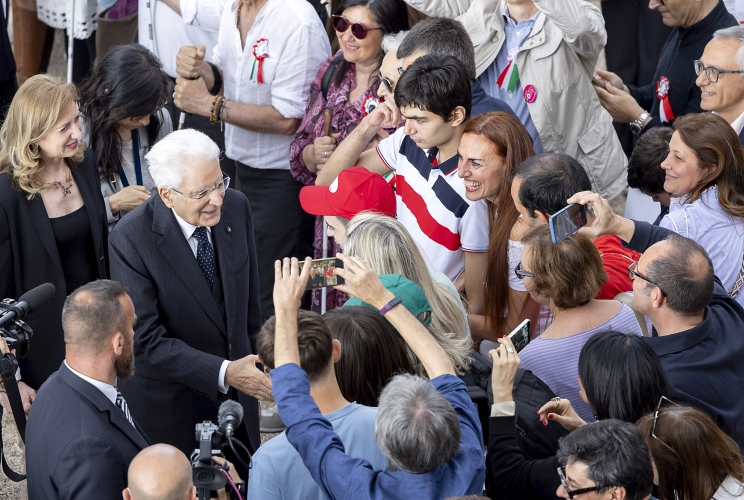Il Presidente Sergio Mattarella in occasione dell'apertura dei  Giardini del Palazzo del Quirinale  alle categorie fragili per la Festa nazionale della Repubblica