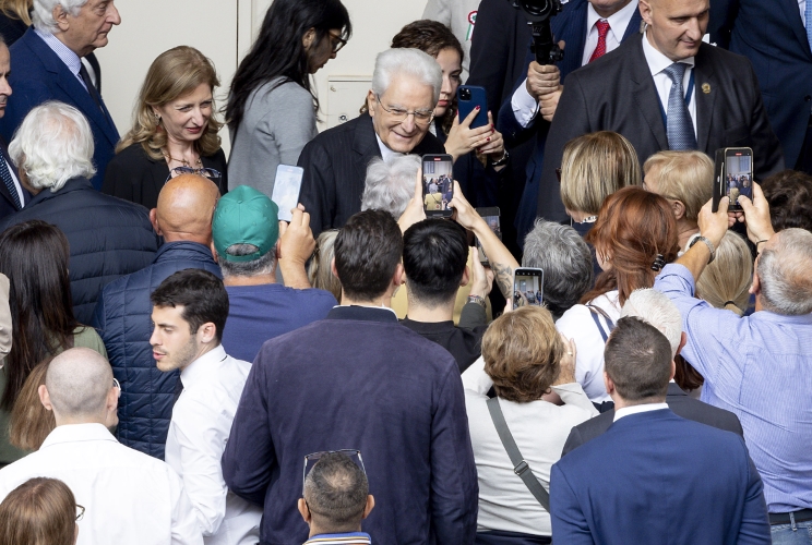 Il Presidente Sergio Mattarella in occasione dell'apertura dei  Giardini del Palazzo del Quirinale  alle categorie fragili per la Festa nazionale della Repubblica
