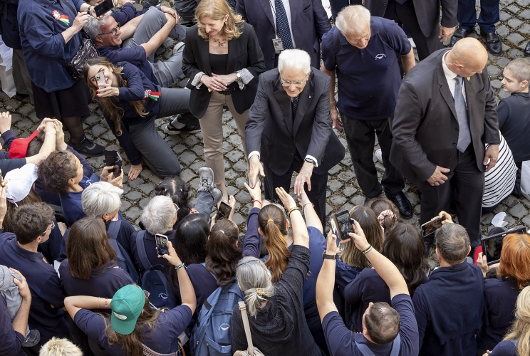  Il Presidente Sergio Mattarella in occasione dell'apertura dei  Giardini del Palazzo del Quirinale  alle categorie fragili per la Festa nazionale della Repubblica