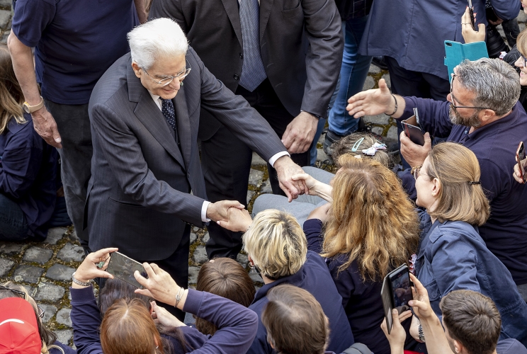 Il Presidente Sergio Mattarella in occasione dell'apertura dei  Giardini del Palazzo del Quirinale  alle categorie fragili per la Festa nazionale della Repubblica