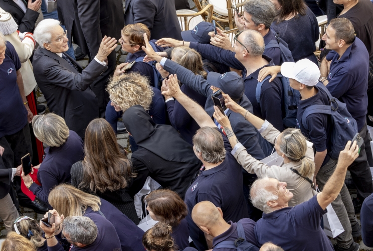  Il Presidente Sergio Mattarella in occasione dell'apertura dei  Giardini del Palazzo del Quirinale  alle categorie fragili per la Festa nazionale della Repubblica