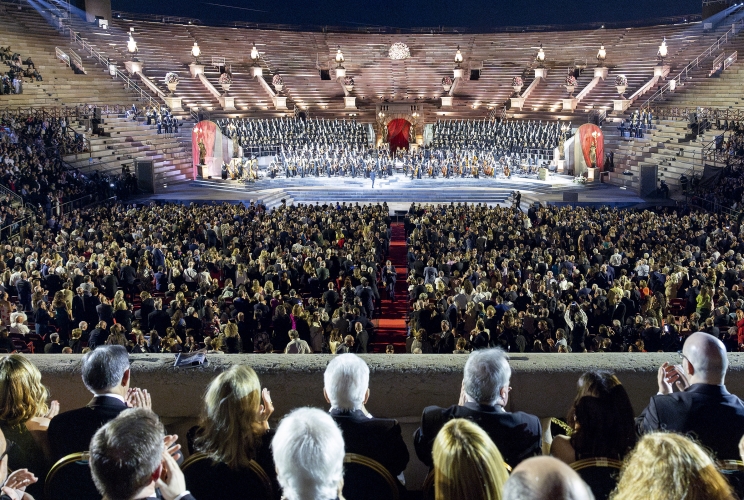 Il Presidente della Repubblica Sergio Mattarella all'Arena di Verona in occasione della rappresentazione del concerto "La grande Opera italiana patrimonio dell'umanità" diretto dal Maestro Riccardo Muti