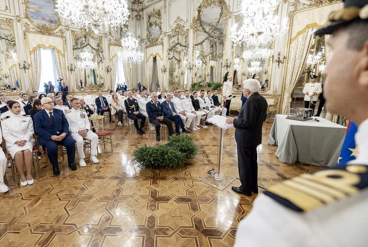 Il Presidente Sergio Mattarella in occasione dell'incontro con una rappresentanza della Marina Militare, nella ricorrenza della Giornata della Marina militare