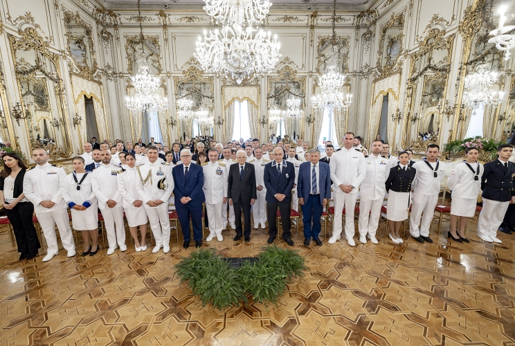 Il Presidente Sergio Mattarella in occasione dell'incontro con una rappresentanza della Marina Militare, nella ricorrenza della Giornata della Marina militare