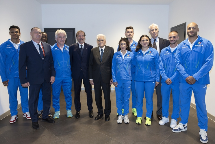 Il Presidente della Repubblica Sergio Mattarella con gli atleti italiani