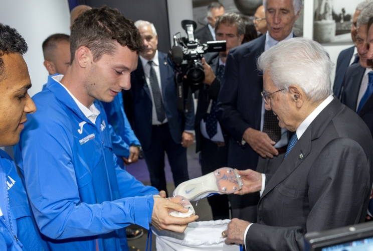 Il Presidente della Repubblica Sergio Mattarella con Filippo Tortu