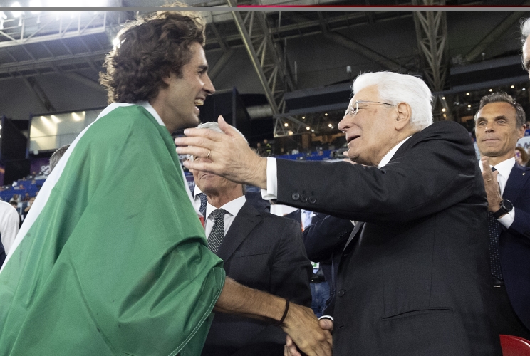 Il Presidente della Repubblica Sergio Mattarella con Gianmarco Tamberi