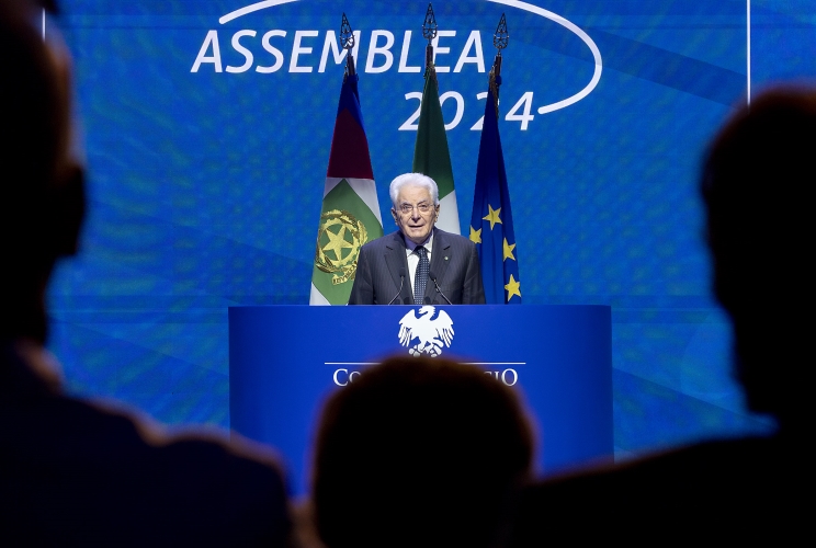 Il Presidente Sergio Mattarella rivolge il suo indirizzo di saluto in occasione dell'Assemblea generale di Confcommercio